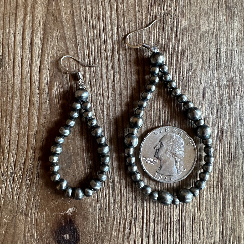4 and 5mm Navajo Style Pearl Earrings - Dramatic Teardrop