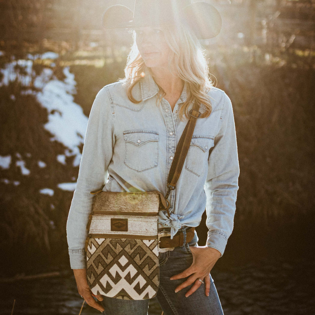 Small Tennessee Roan Crossbody Bag - This Farm Wife