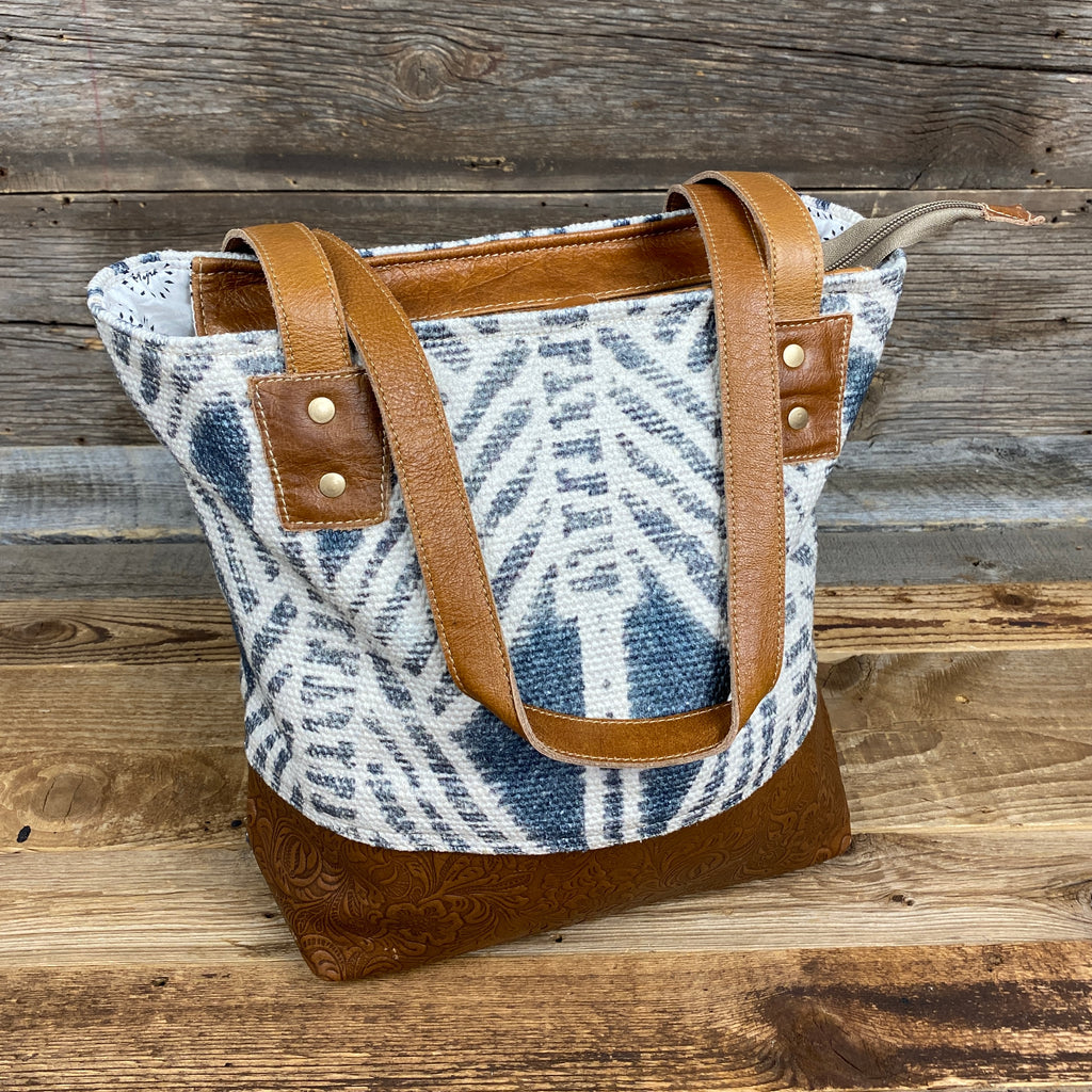 Stella Blue Concealed Carry Bag - This Farm Wife